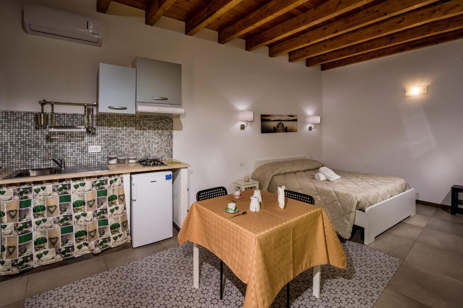 Апартаменты Il Cortile Кастелламмаре-дель-Голфо Экстерьер фото